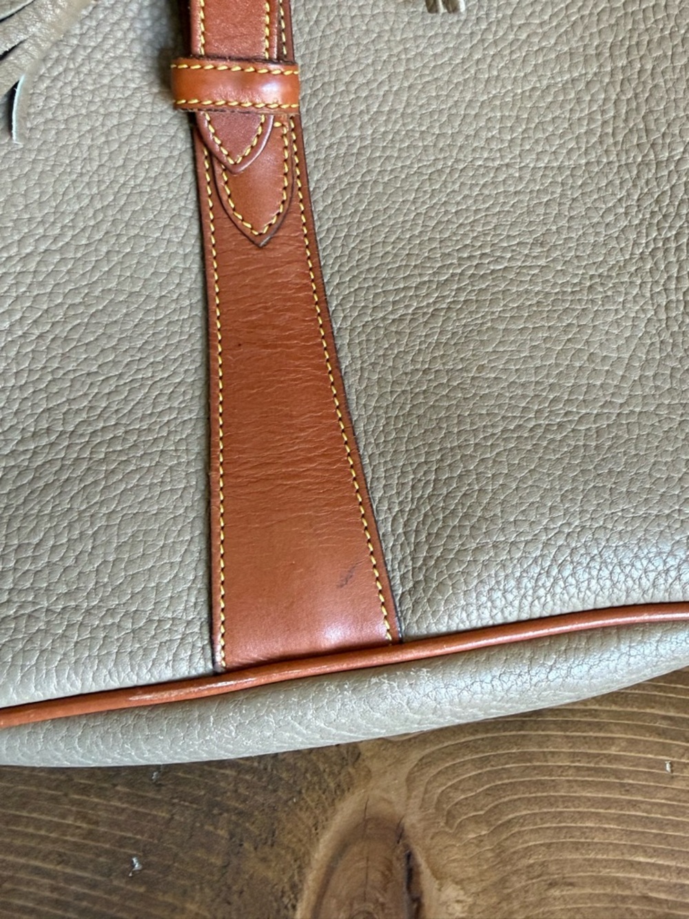 Vtg Dooney & Bourke AWL Drawstring Backpack with Matching Wallet - Picture 11 of 16
